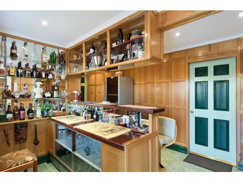 8 Spica Street, Coorparoo QLD 4151