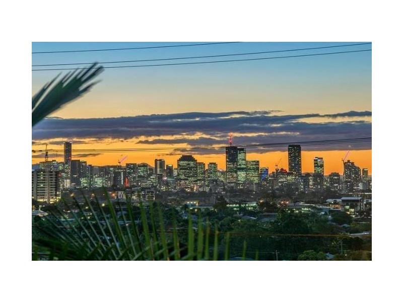 8 Spica Street, Coorparoo QLD 4151