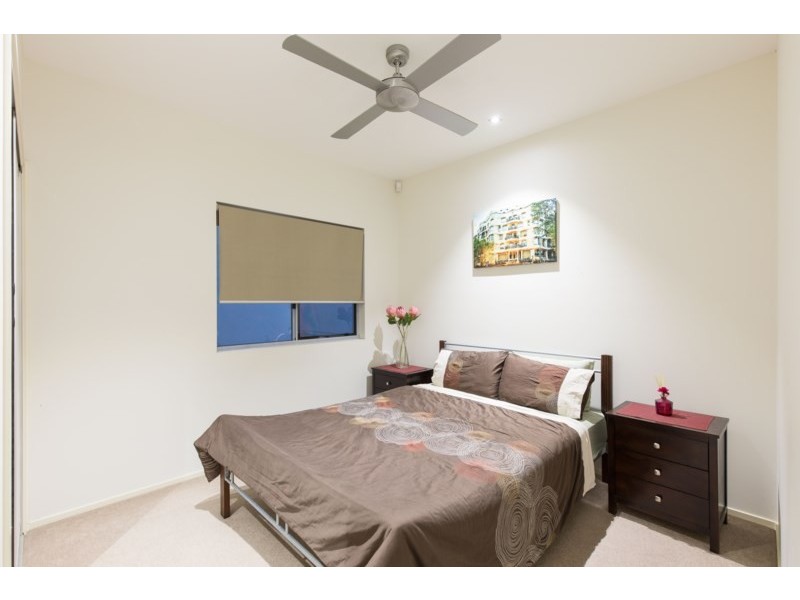 10 Ovey Street, Morningside QLD 4170