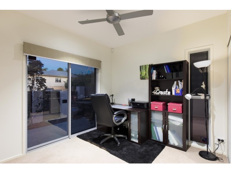 10 Ovey Street, Morningside QLD 4170