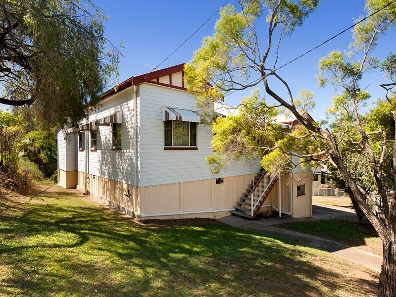 18 Heath Street, East Brisbane QLD 4169