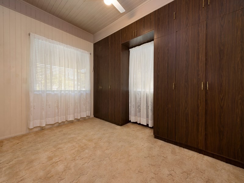 18 Heath Street, East Brisbane QLD 4169