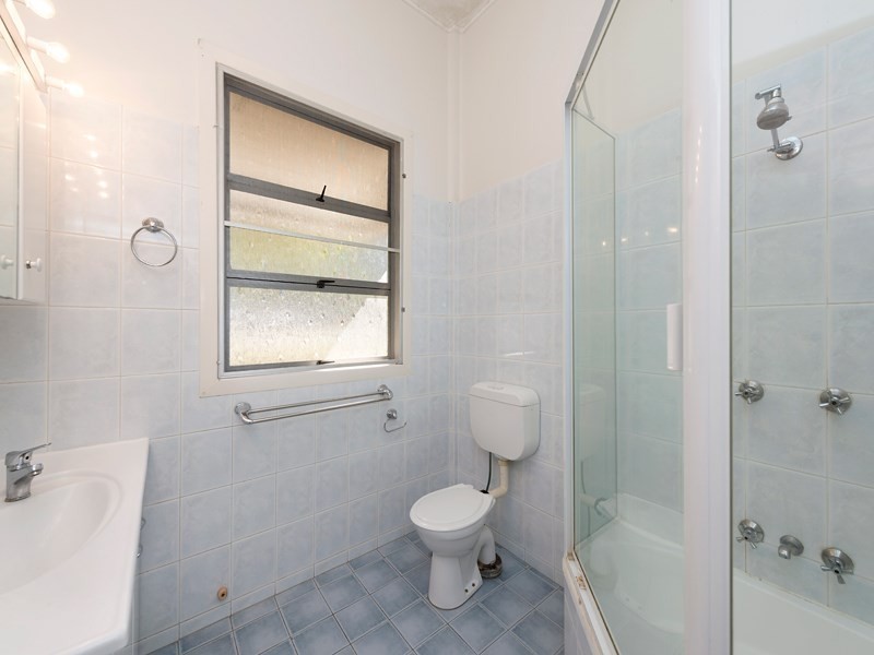 18 Heath Street, East Brisbane QLD 4169