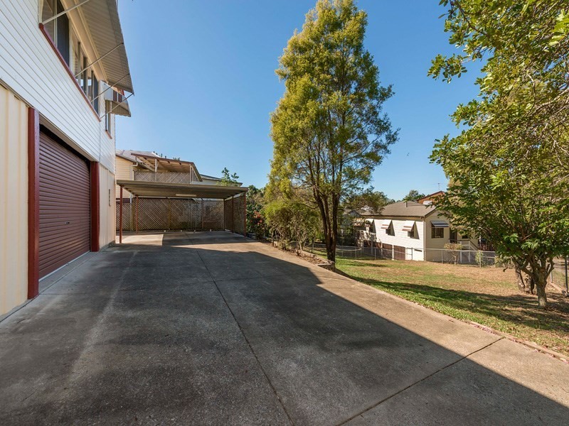 18 Heath Street, East Brisbane QLD 4169