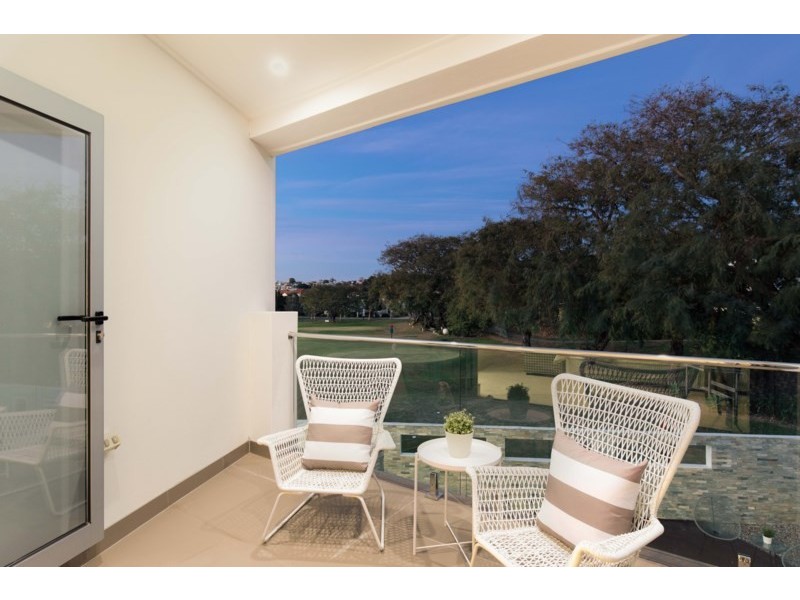 23 Bulimba Parade, Bulimba QLD 4171