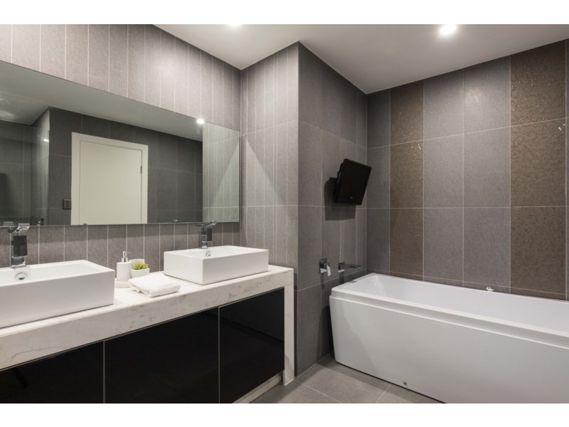 23 Bulimba Parade, Bulimba QLD 4171