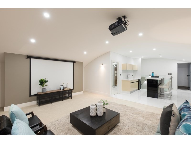 23 Bulimba Parade, Bulimba QLD 4171