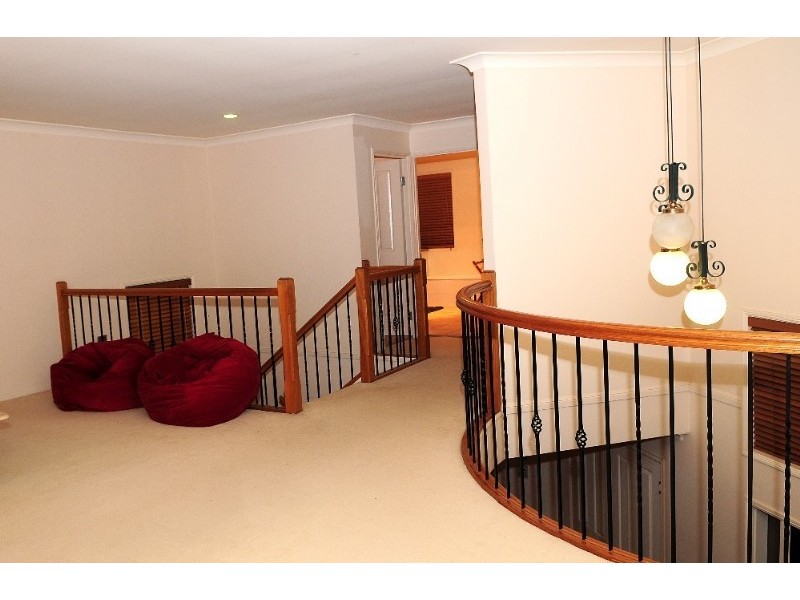 99 Cribb Road, Carindale QLD 4152