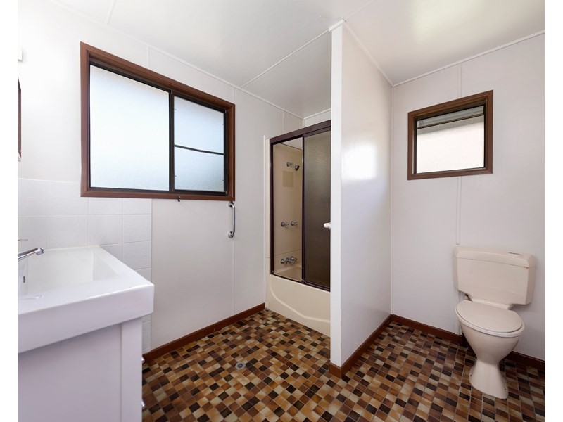 26 Heath Street, East Brisbane QLD 4169