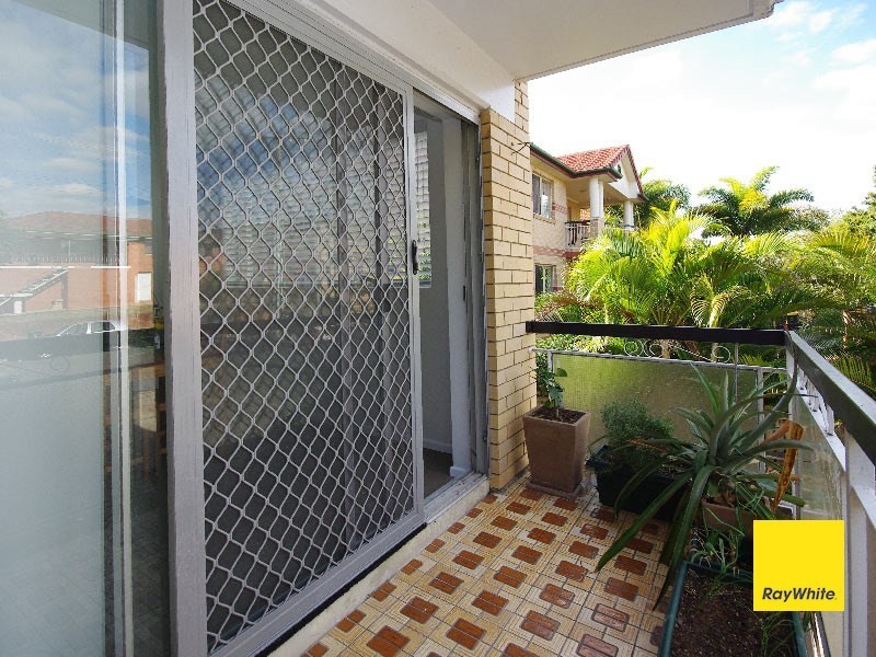 1/44 Kitchener Street, Coorparoo QLD 4151