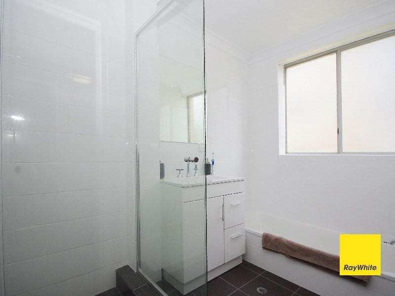 1/44 Kitchener Street, Coorparoo QLD 4151