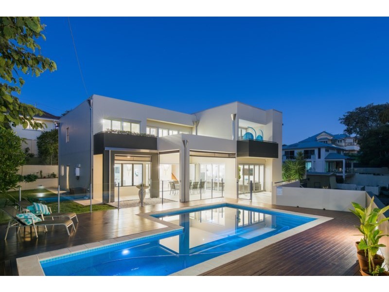 33 Aaron Avenue, Hawthorne QLD 4171