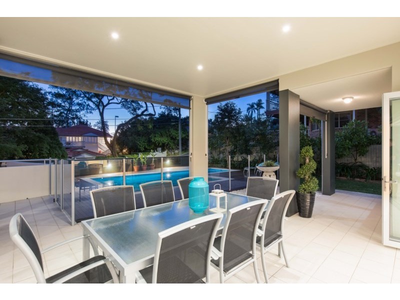 33 Aaron Avenue, Hawthorne QLD 4171