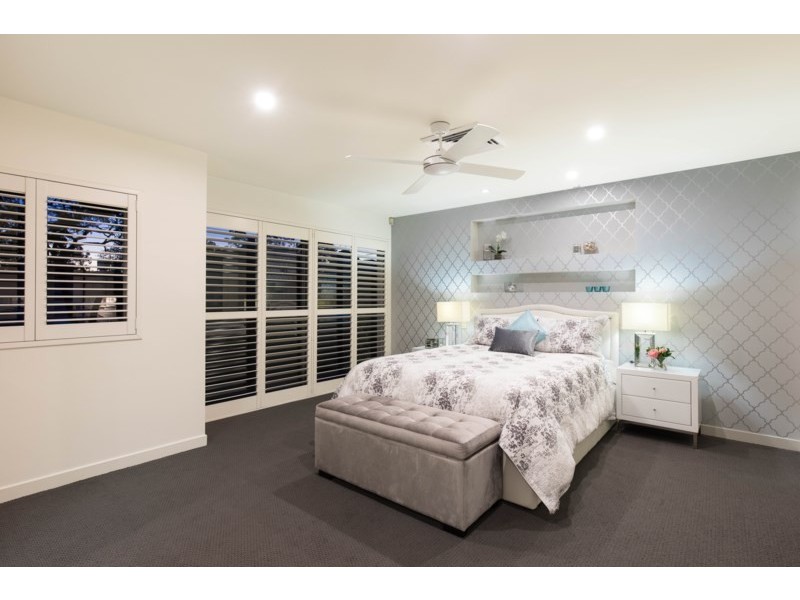 33 Aaron Avenue, Hawthorne QLD 4171