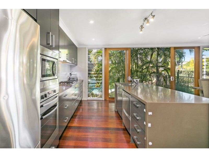 93 Bulimba Street, Bulimba QLD 4171