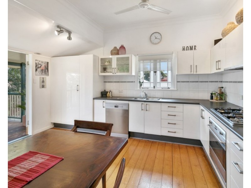 41 Princess Street, Camp Hill QLD 4152