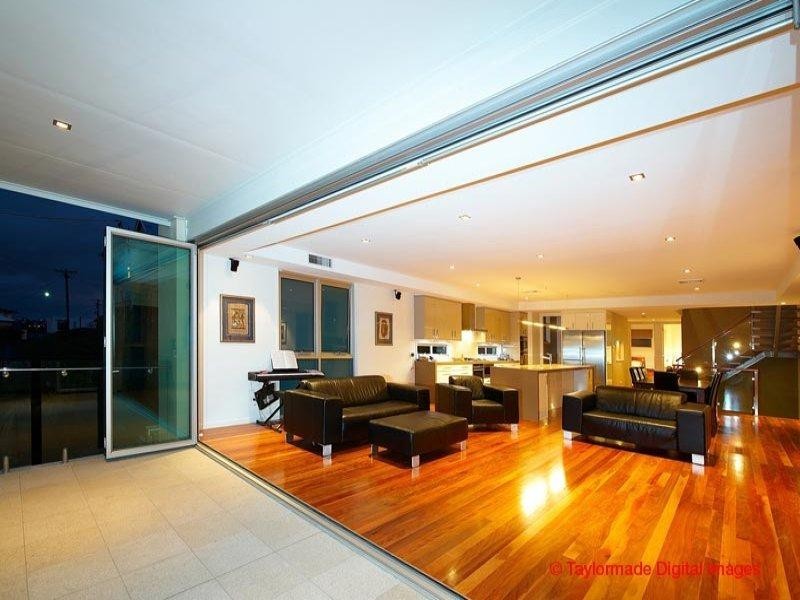 22 Laidlaw Parade, East Brisbane QLD 4169