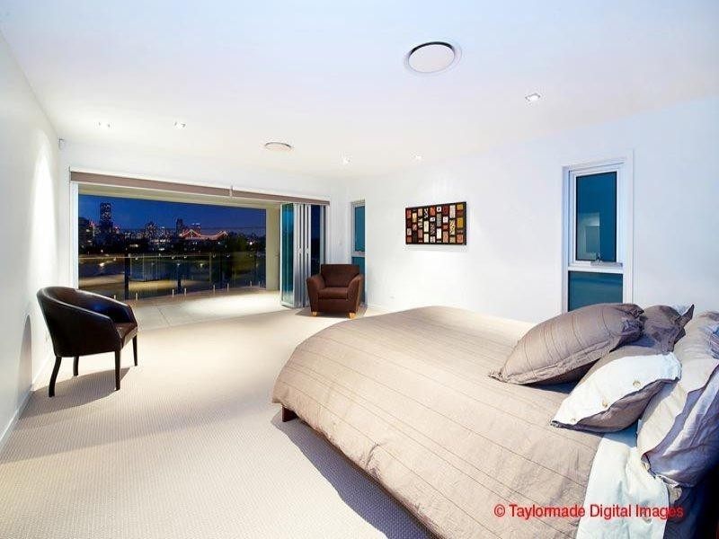 22 Laidlaw Parade, East Brisbane QLD 4169