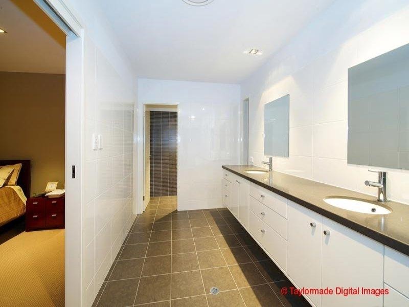 22 Laidlaw Parade, East Brisbane QLD 4169