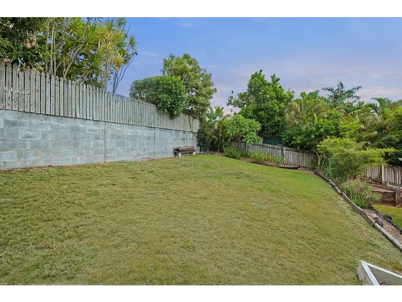 46 Miles Street, Hawthorne QLD 4171