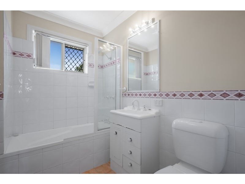 3/15 Vera Street, Greenslopes QLD 4120