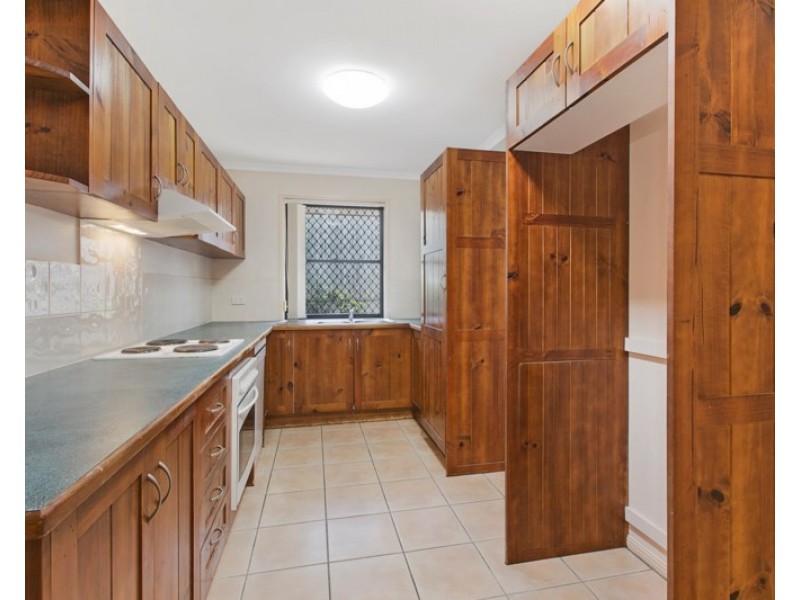 2/13 Hamel Road, Holland Park West QLD 4121