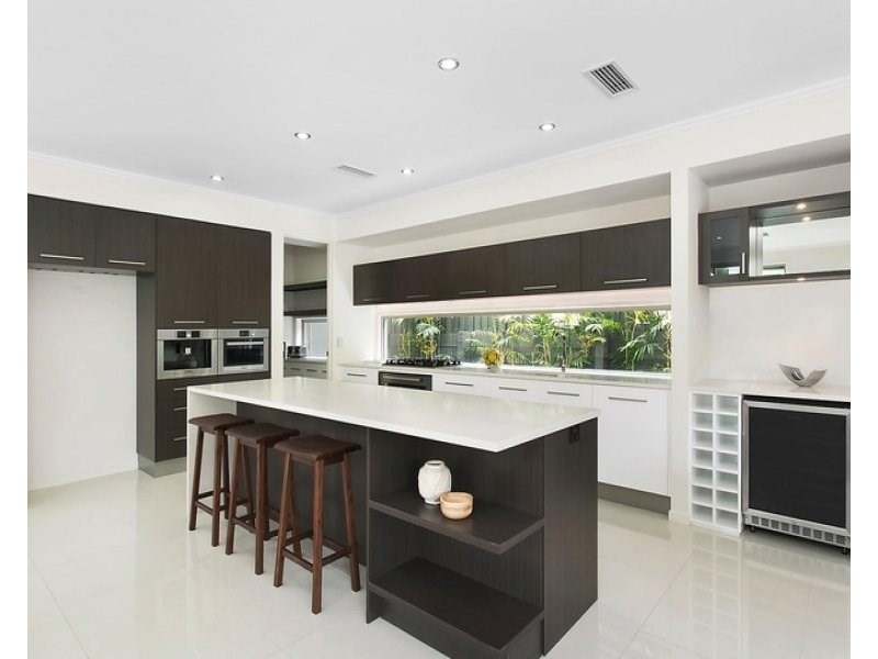 36 Philip Street, Hawthorne QLD 4171