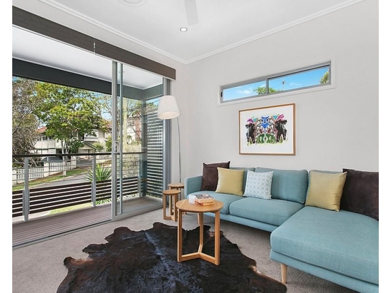 36 Philip Street, Hawthorne QLD 4171