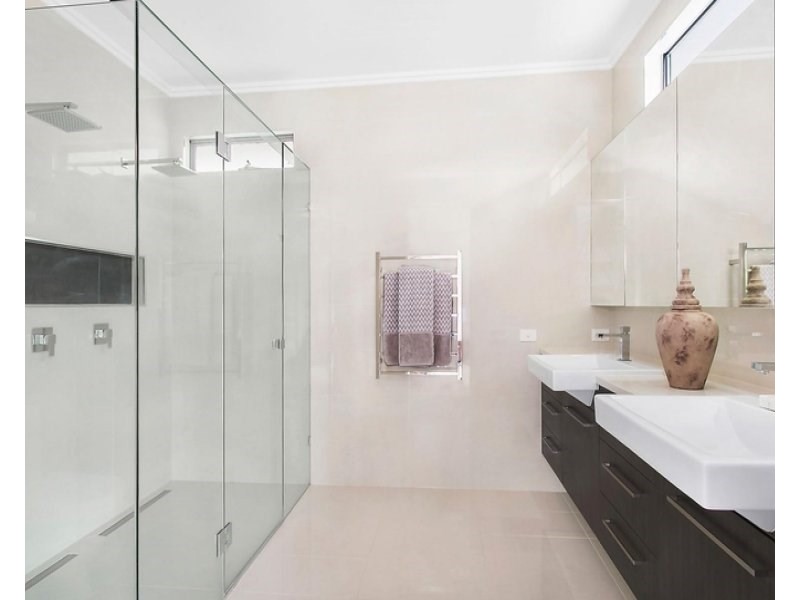 36 Philip Street, Hawthorne QLD 4171