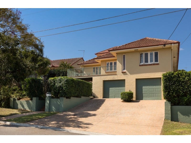 42 Emma Street, Holland Park West QLD 4121