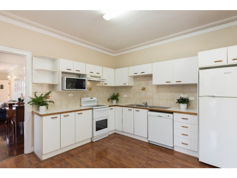 42 Emma Street, Holland Park West QLD 4121