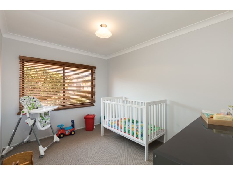 42 Emma Street, Holland Park West QLD 4121