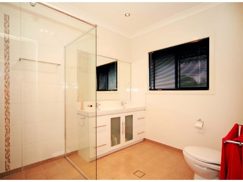 11 Napier Street, Murarrie QLD 4172