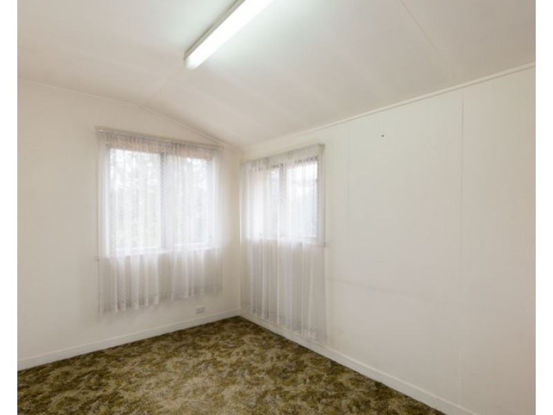 1500 Creek Road, Carina QLD 4152