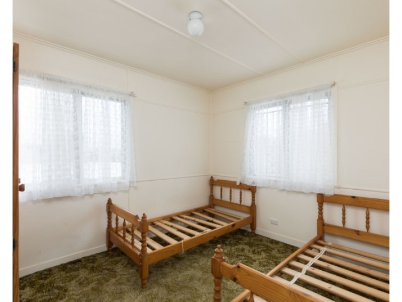 1500 Creek Road, Carina QLD 4152