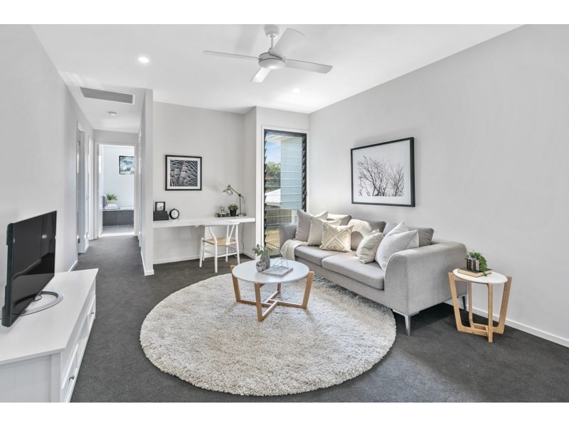 19 Brinawa Street, Camp Hill QLD 4152