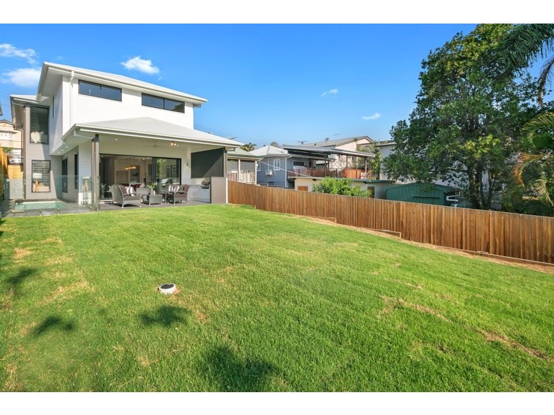 19 Brinawa Street, Camp Hill QLD 4152