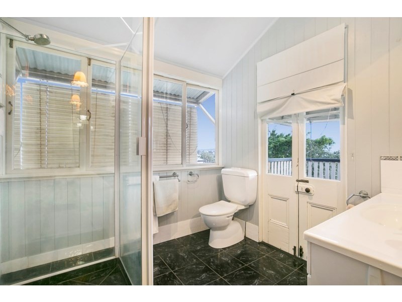 40 Tennyson Street, Norman Park QLD 4170