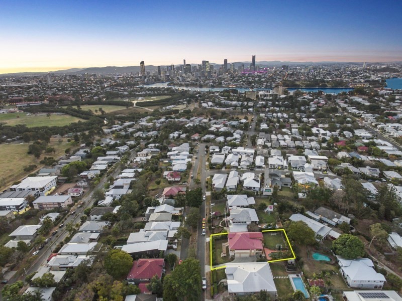 40 Tennyson Street, Norman Park QLD 4170