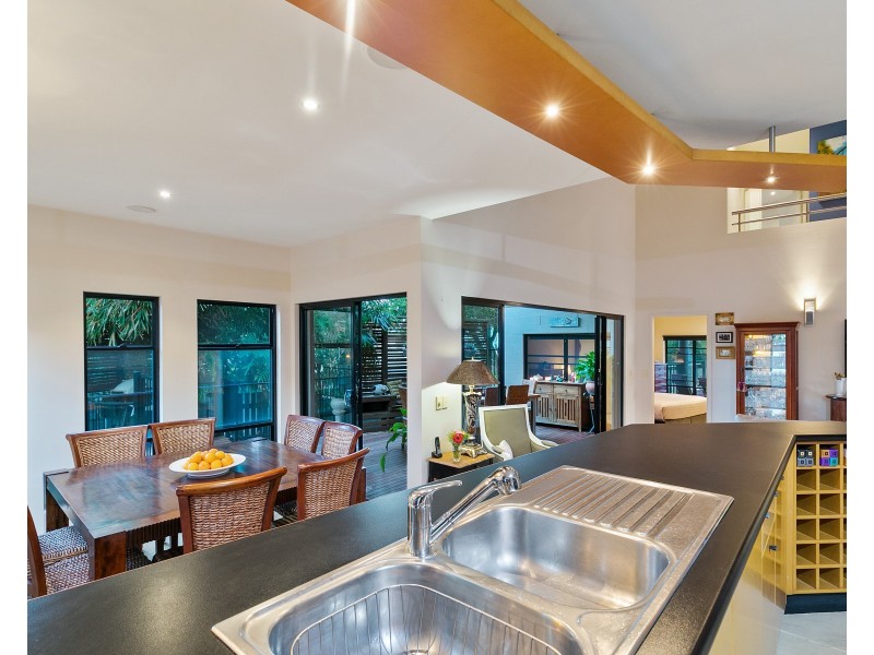 138 Sirius Street, Coorparoo QLD 4151