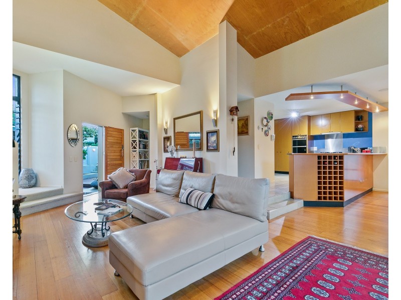 138 Sirius Street, Coorparoo QLD 4151