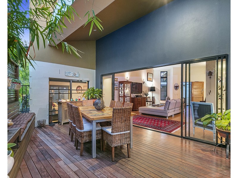 138 Sirius Street, Coorparoo QLD 4151