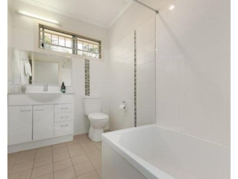 14 Elizabeth Street, Sherwood QLD 4075