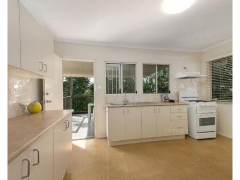 14 Elizabeth Street, Sherwood QLD 4075