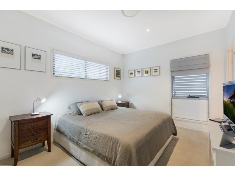 35 Douglas Street, Greenslopes QLD 4120