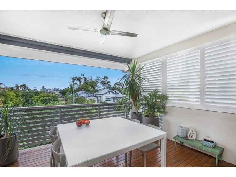 35 Douglas Street, Greenslopes QLD 4120