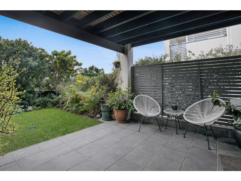 35 Douglas Street, Greenslopes QLD 4120