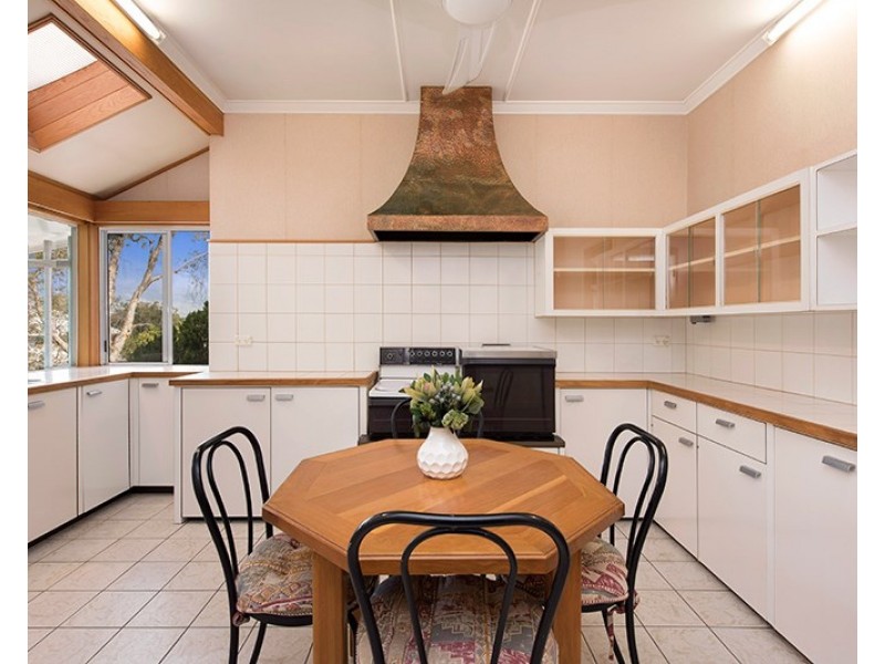 11 Pine Street, Bulimba QLD 4171