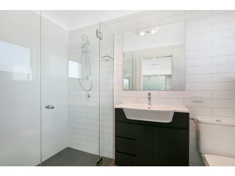 11/50 Norman Avenue, Norman Park QLD 4170