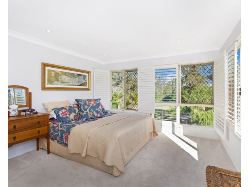 113 Cadogan Street, Carindale QLD 4152